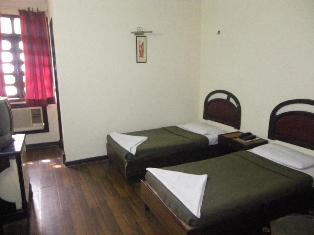 Hotel Metro Continental Delhi Pokój zdjęcie
